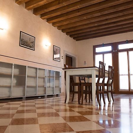 Domus Clugiae Hostel Chioggia Exterior photo